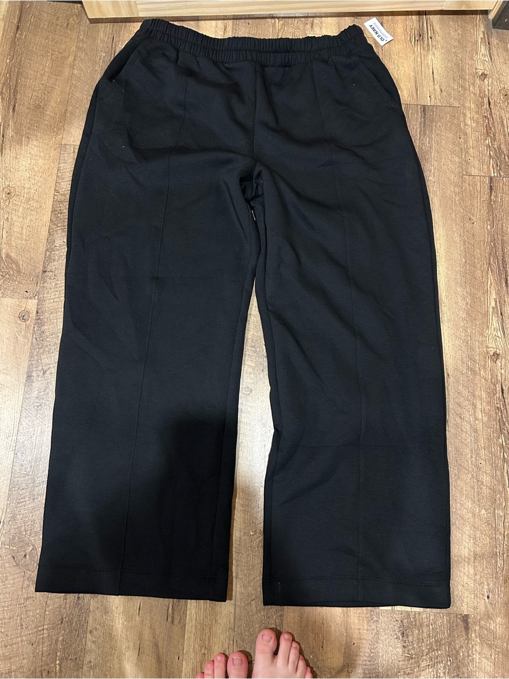 Old Navy Black Women’s Sweatpants Wide-Leg Pants